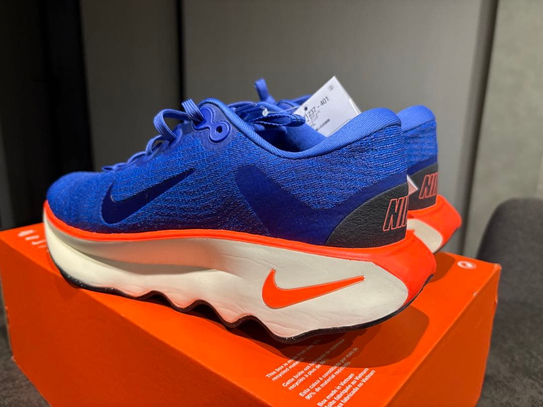 NIKE ☆ MOTIVA （27.5㎝）新品未使用 値引きしました！
