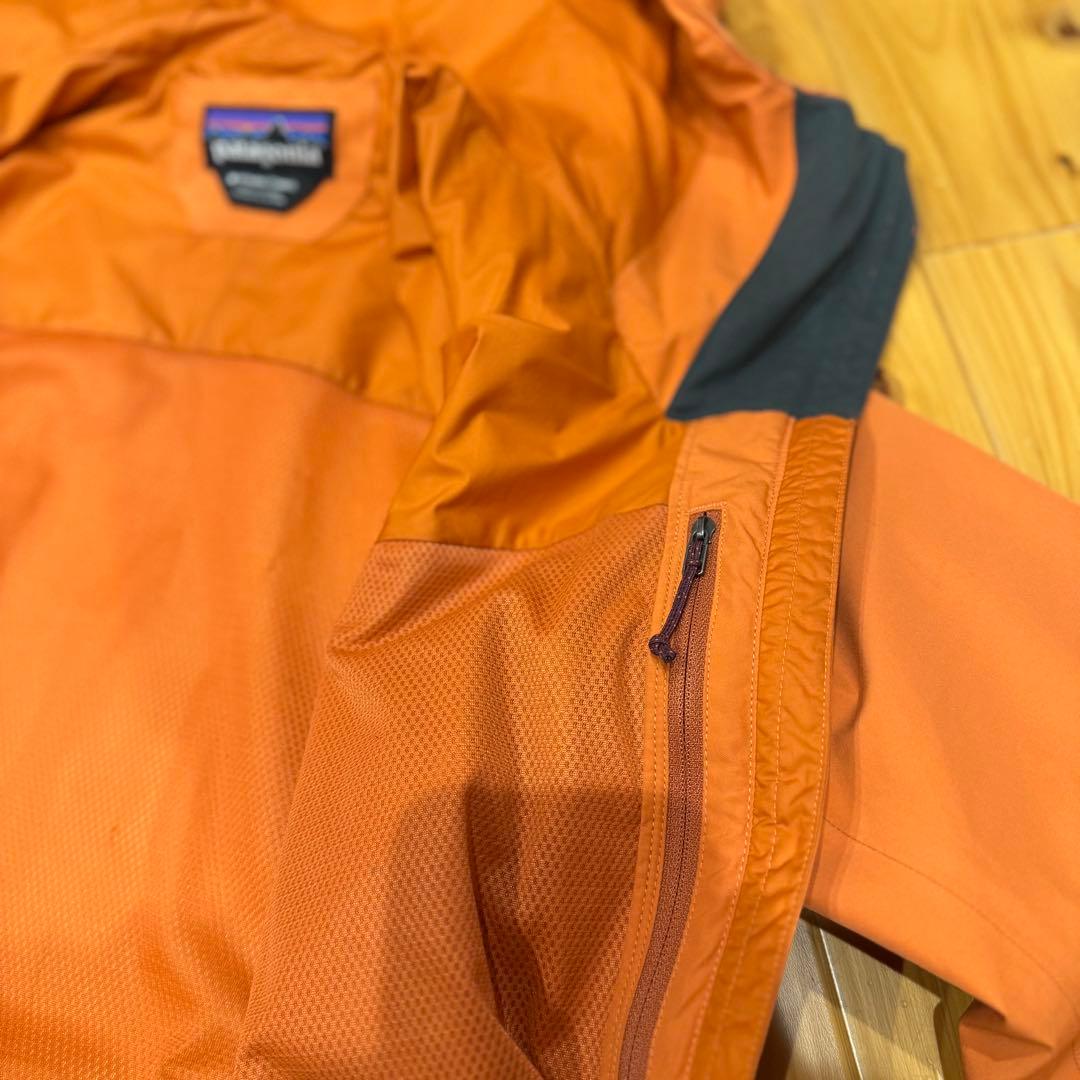 patagonia  jacket GORE-TEXオレンジ フード付