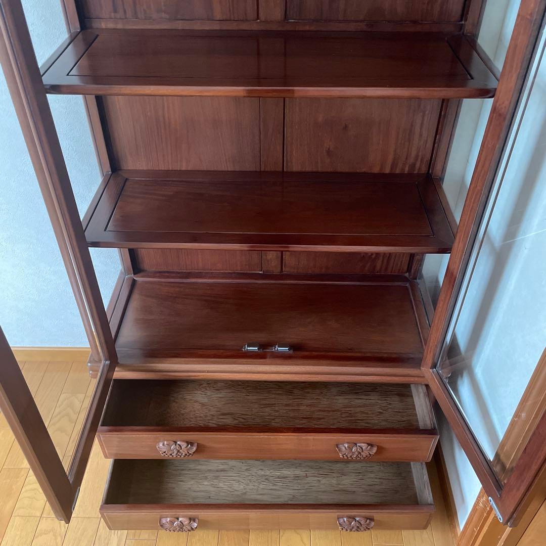 【極美品】三越購入 唐木家具 葡萄唐草透彫 飾り棚 キュリオケース