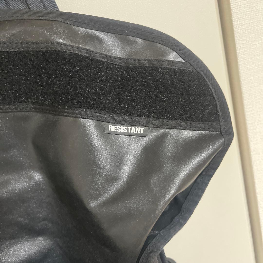 レジスタント　RESISTANT メッセンジャーバッグ