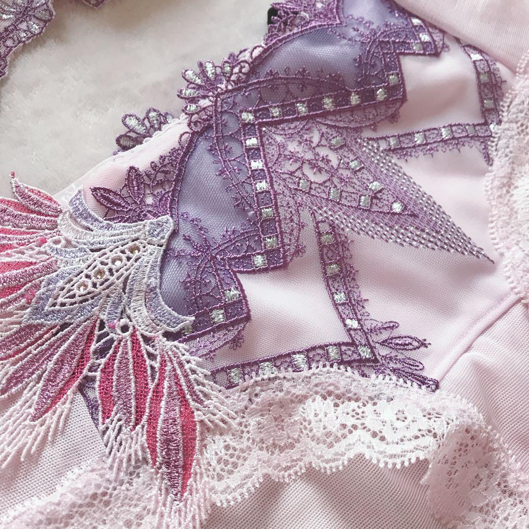 ワコール サルート 限定発売　ブラジャー　ショーツ　D75 L