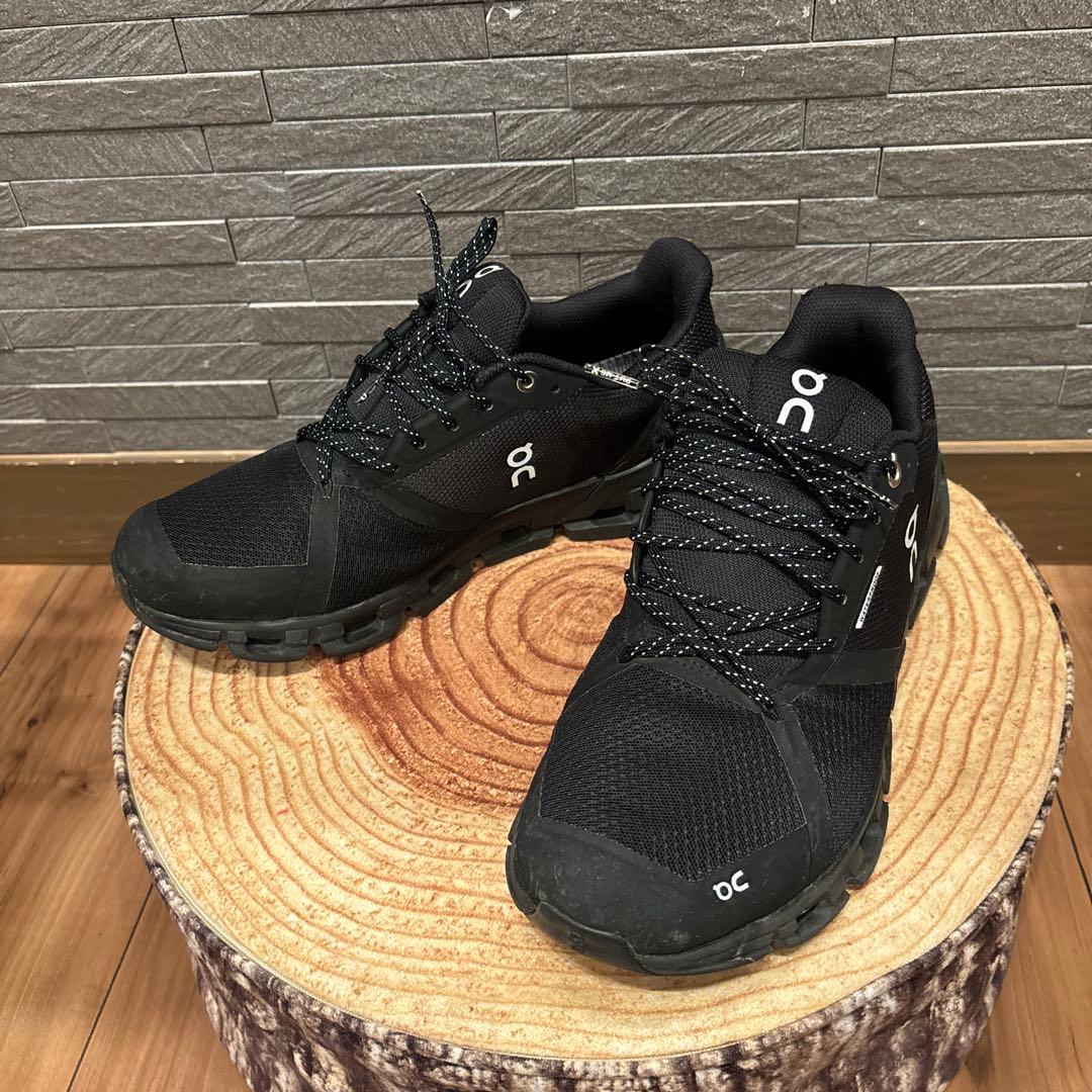 ONスニーカー　クラウドフライヤーウォータープルーフ　ブラック　27cm