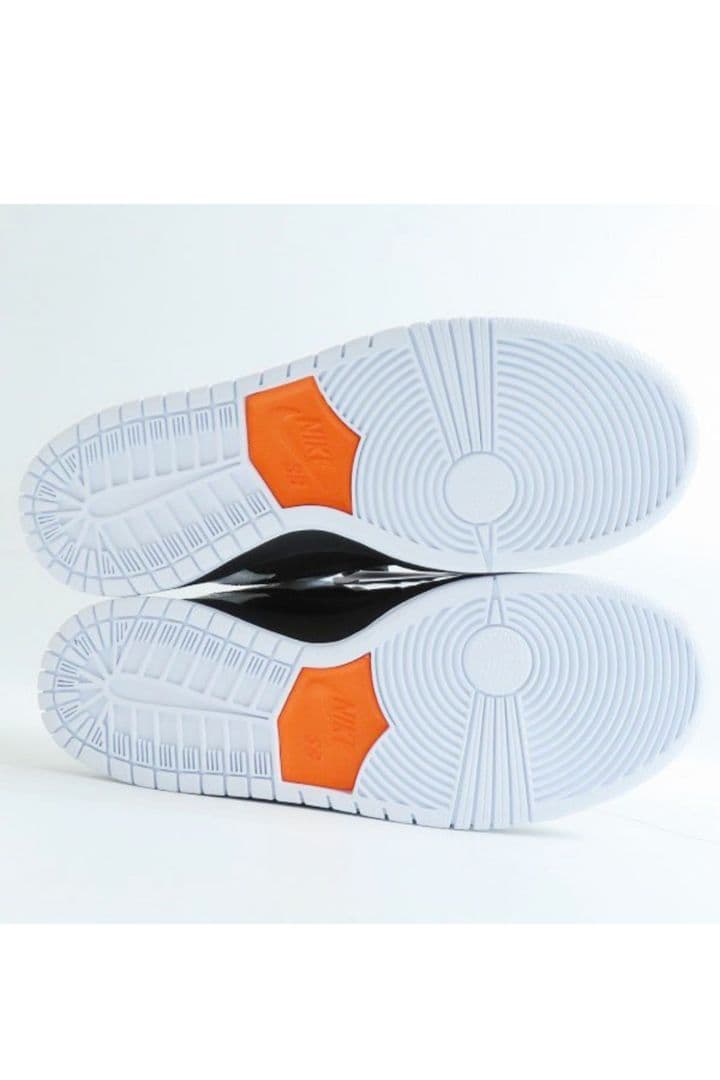 33　TIGHTBOOTH NIKE SB タイトブース ナイキ エスビー