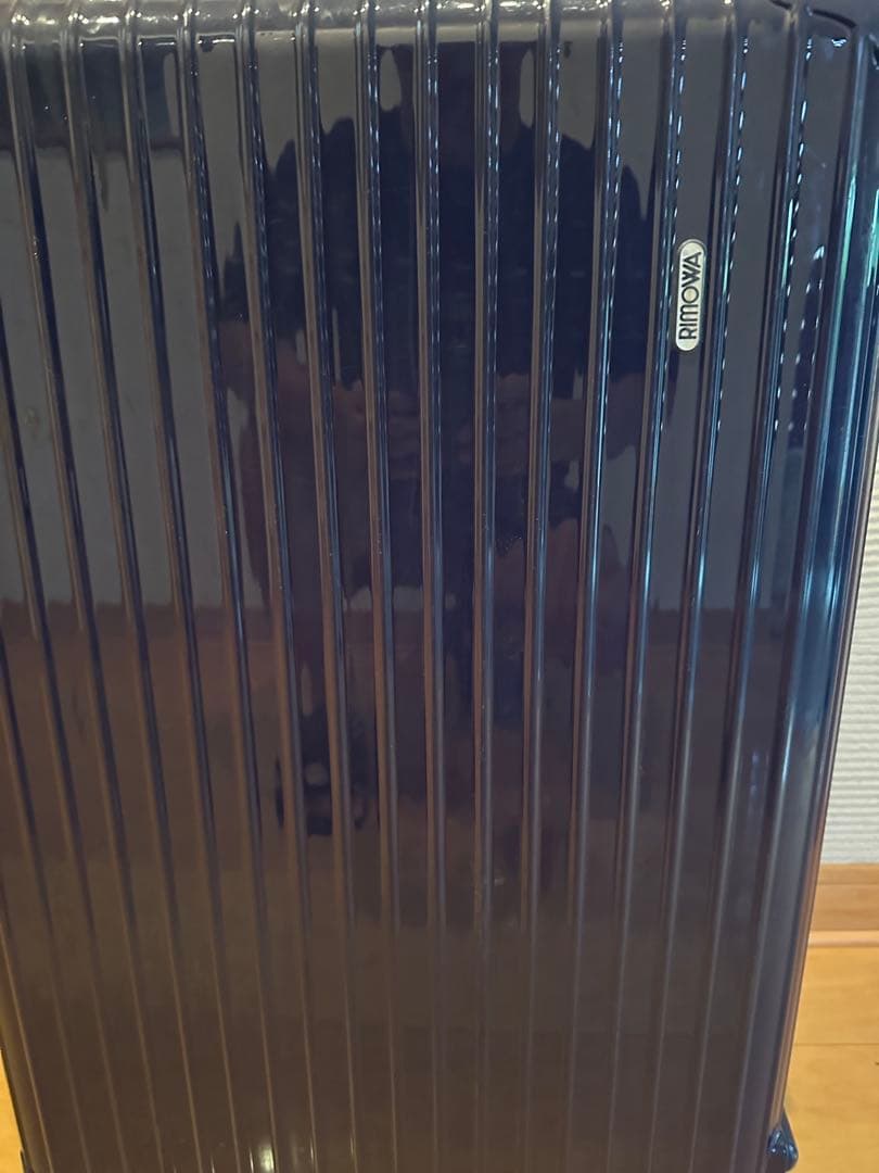 RIMOWA ネイビー　キャリーケース