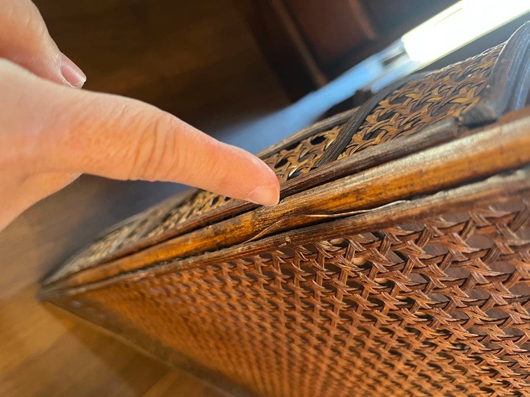 レトロな３段カゴ　壁掛け　60㌢✖️35㌢