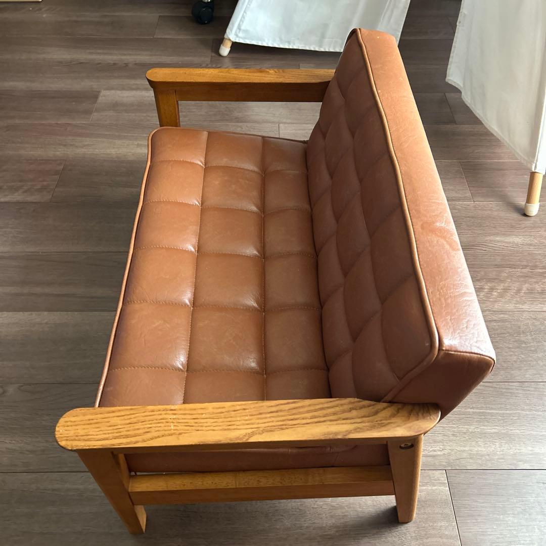 カリモク家具　キッズブラウンレザーキルティングソファ