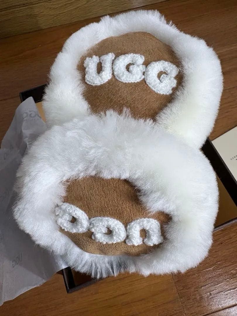 ゆう【新品未使用品】UGG イヤーマフ　CHESTNUT