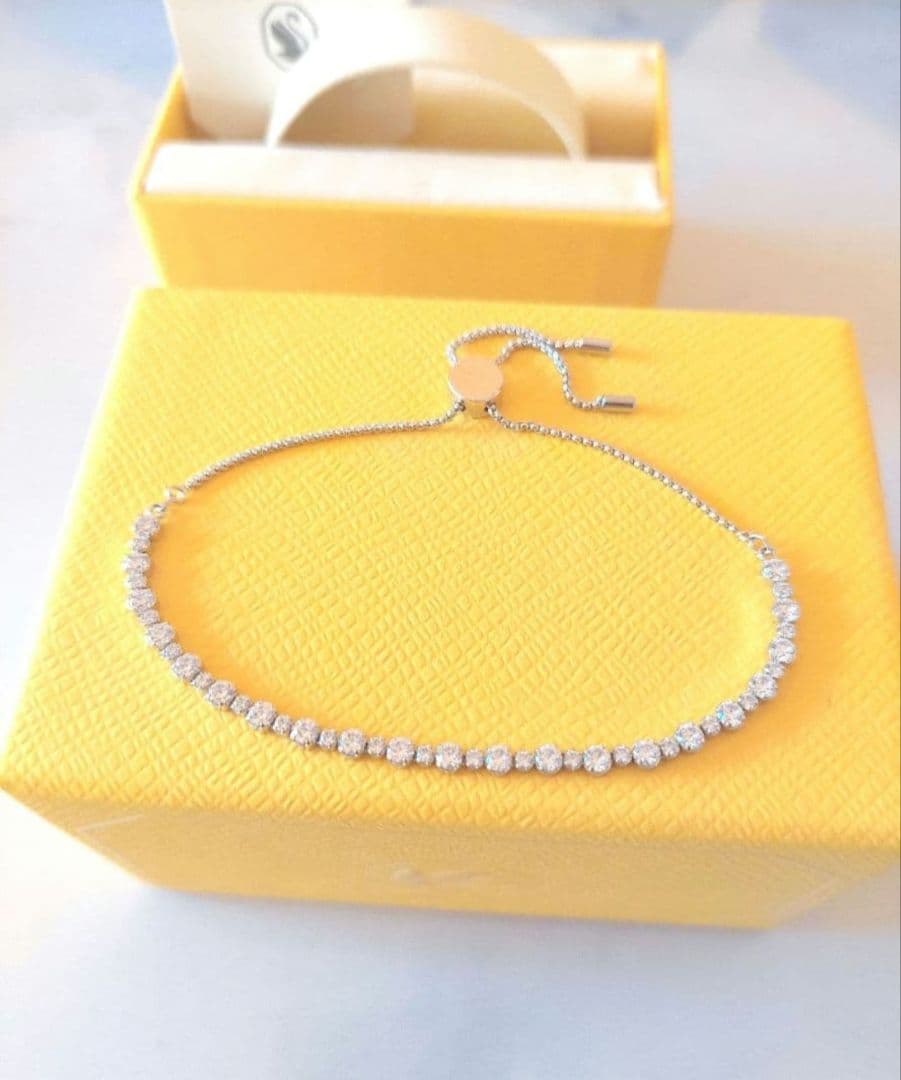 ほぼ新品 SWAROVSKI Matrix テニス ブレスレット スワロフスキー