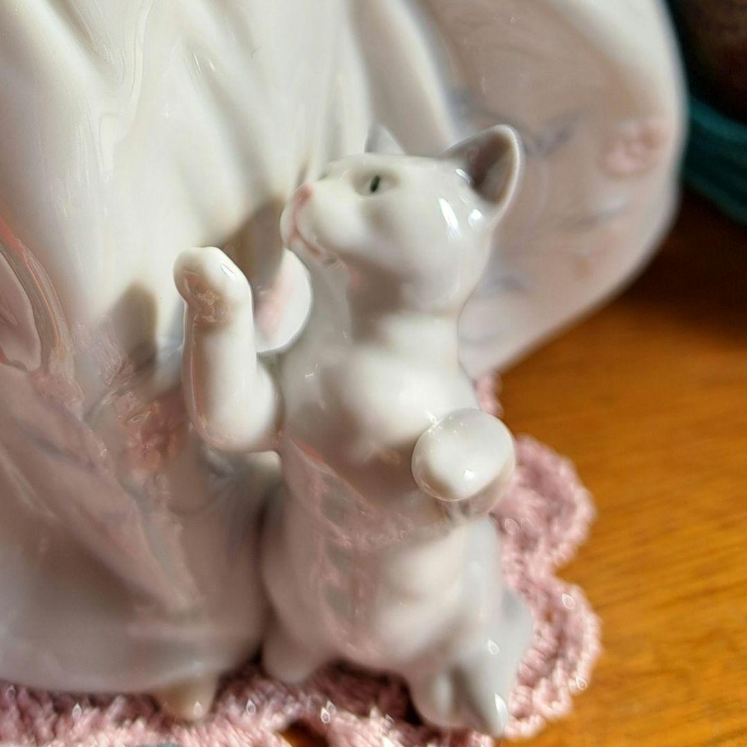リヤドロLLADRO 「可愛い子猫」