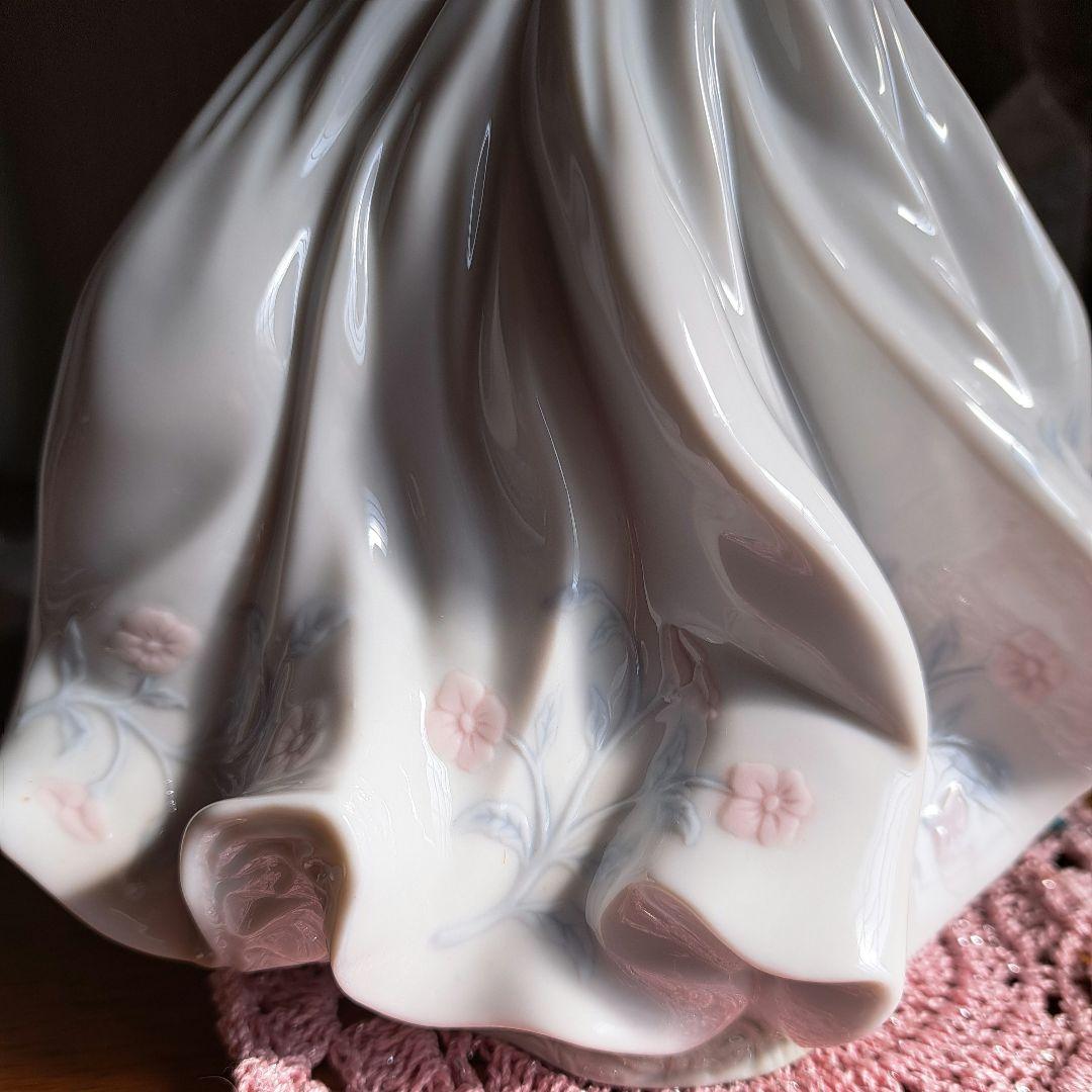 リヤドロLLADRO 「可愛い子猫」