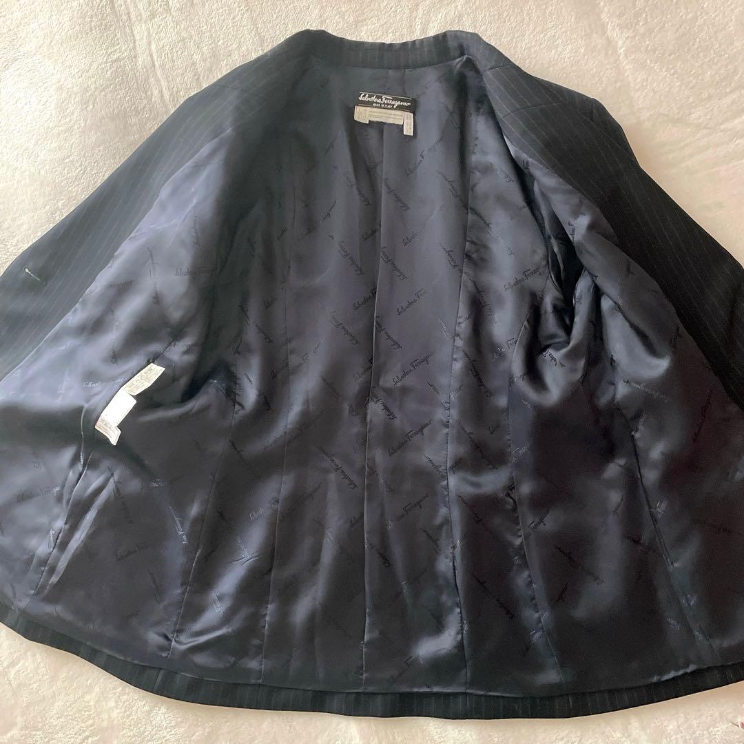 極美品⭐︎Salvatore Ferragamo 黒 ストライプ パンツスーツ