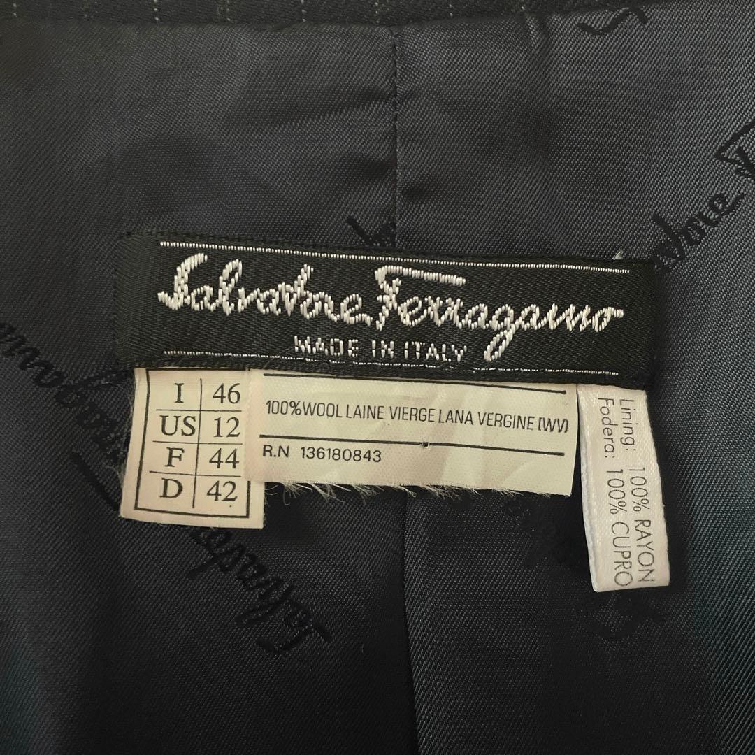 極美品⭐︎Salvatore Ferragamo 黒 ストライプ パンツスーツ