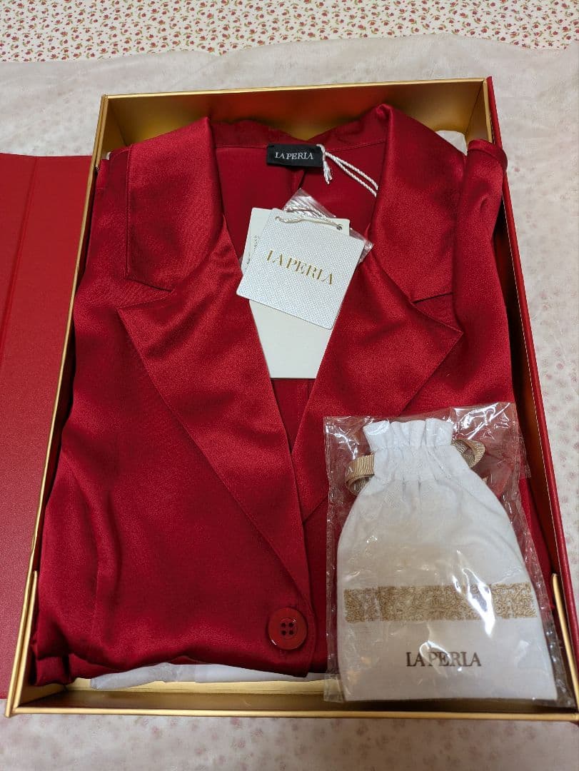 LA PERLA 赤 パジャマ XSサイズ