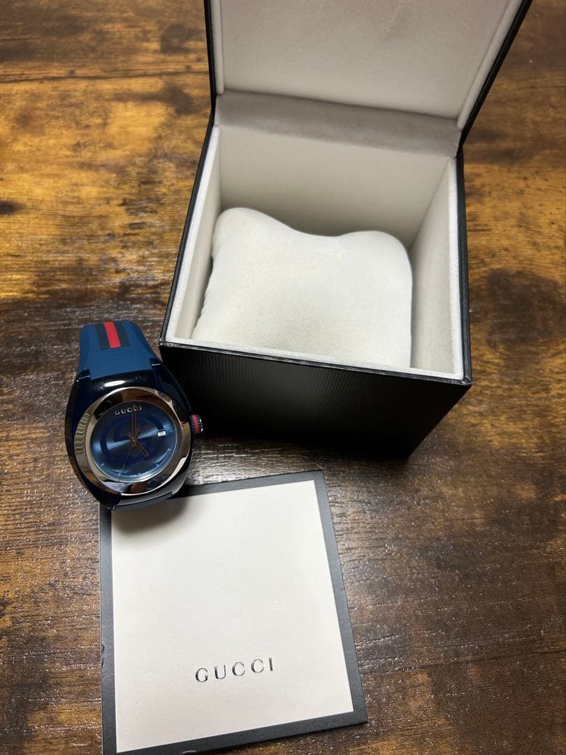 GUCCI 青 シリコンバンド 時計