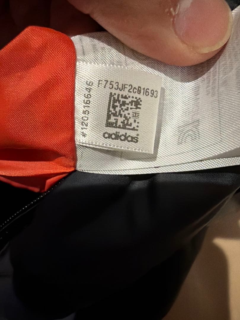 adidas キルティングジャケット