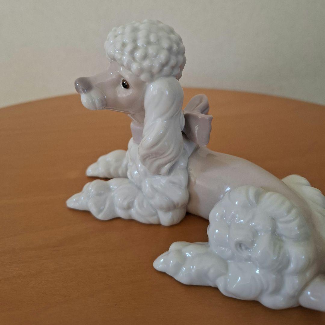 リヤドロ/lladro お座りプードル
