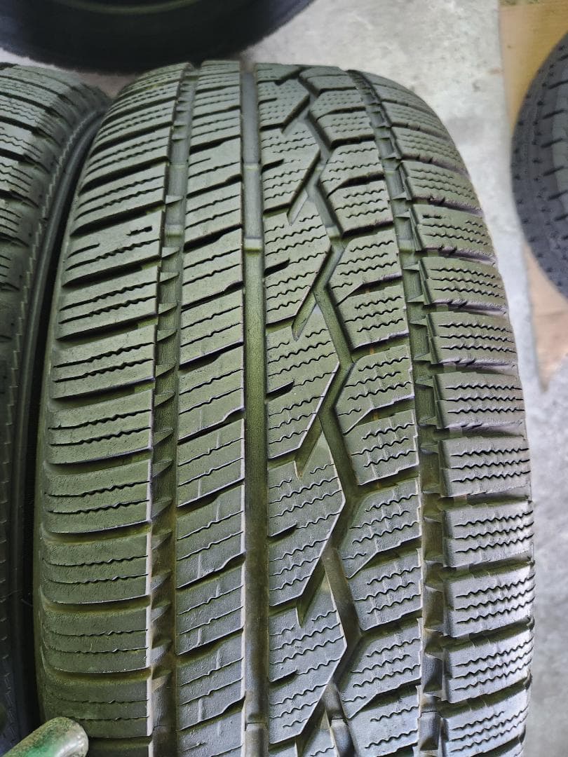 送料込☆2023年製TOYOトーヨー タイヤ215/60R17 日本製☆4本