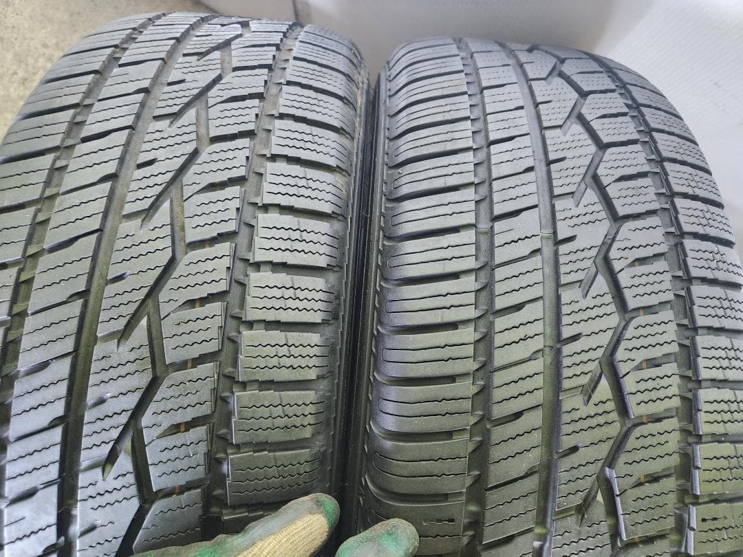 送料込☆2023年製TOYOトーヨー タイヤ215/60R17 日本製☆4本