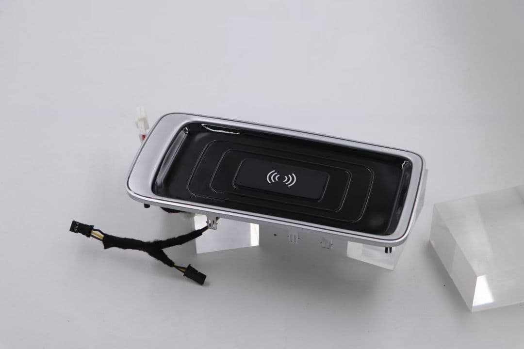 w447 RHD BR447 プラチナスウィート　後席置くだけ充電器キット　左右