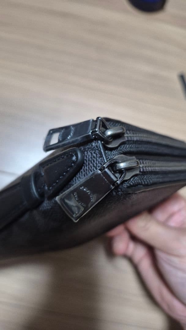 早い者勝ちCOACH 長財布 ブラック レザーダブルファスナー