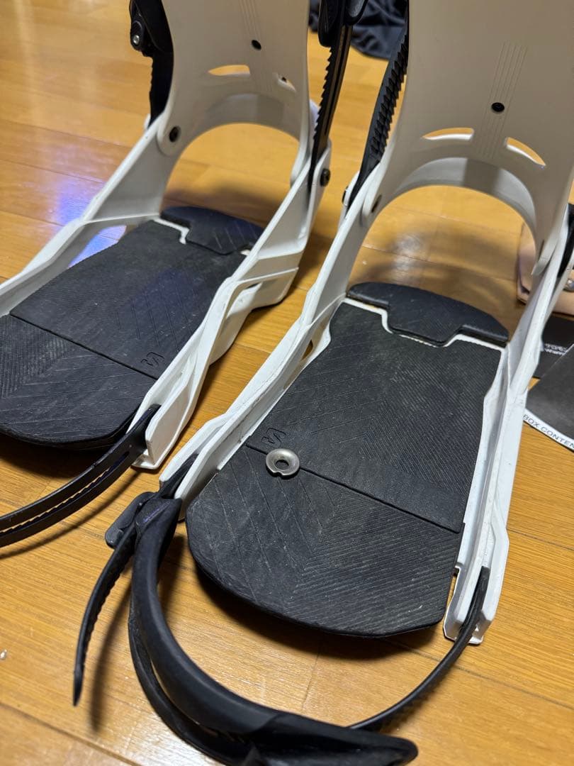 SALOMON スノーボードビンディング RHYTHM L