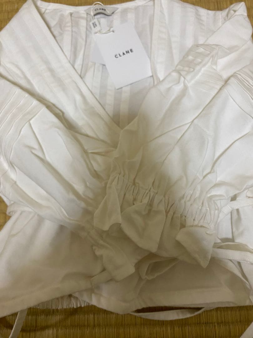 クラネ　PINTUCK CROPPED BLOUSE サイズ2