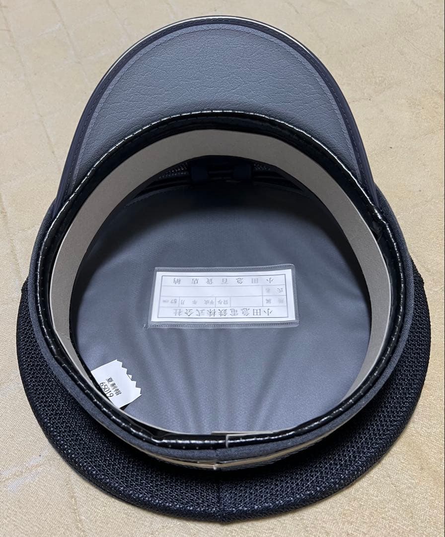 帽子　ネクタイピン