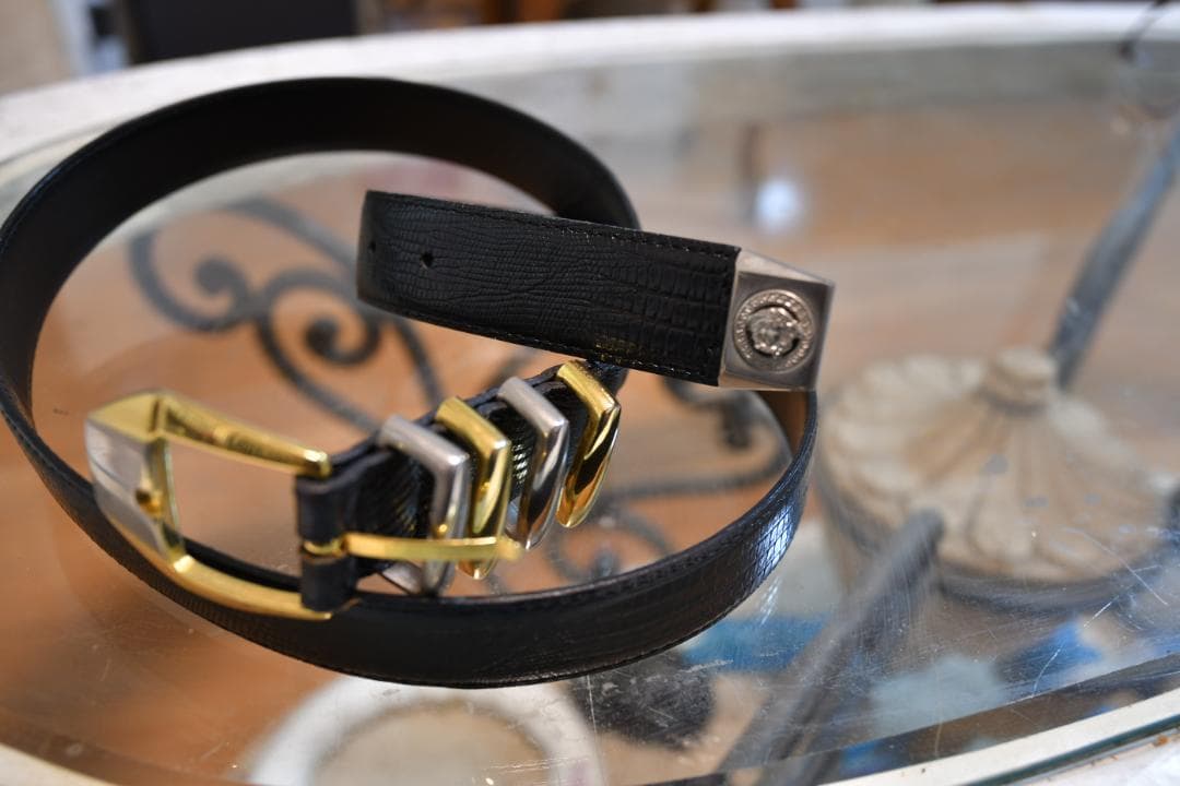 GIANNI VERSACE 本革 レザーベルト ブラック 4連金具