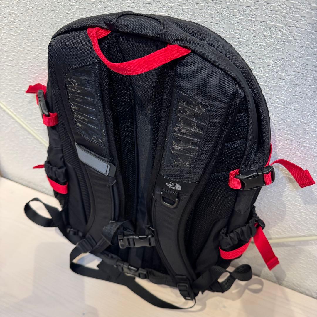 ひ*み様 27L新品ザノースフェイスホットショットリュックサックバックパック男女