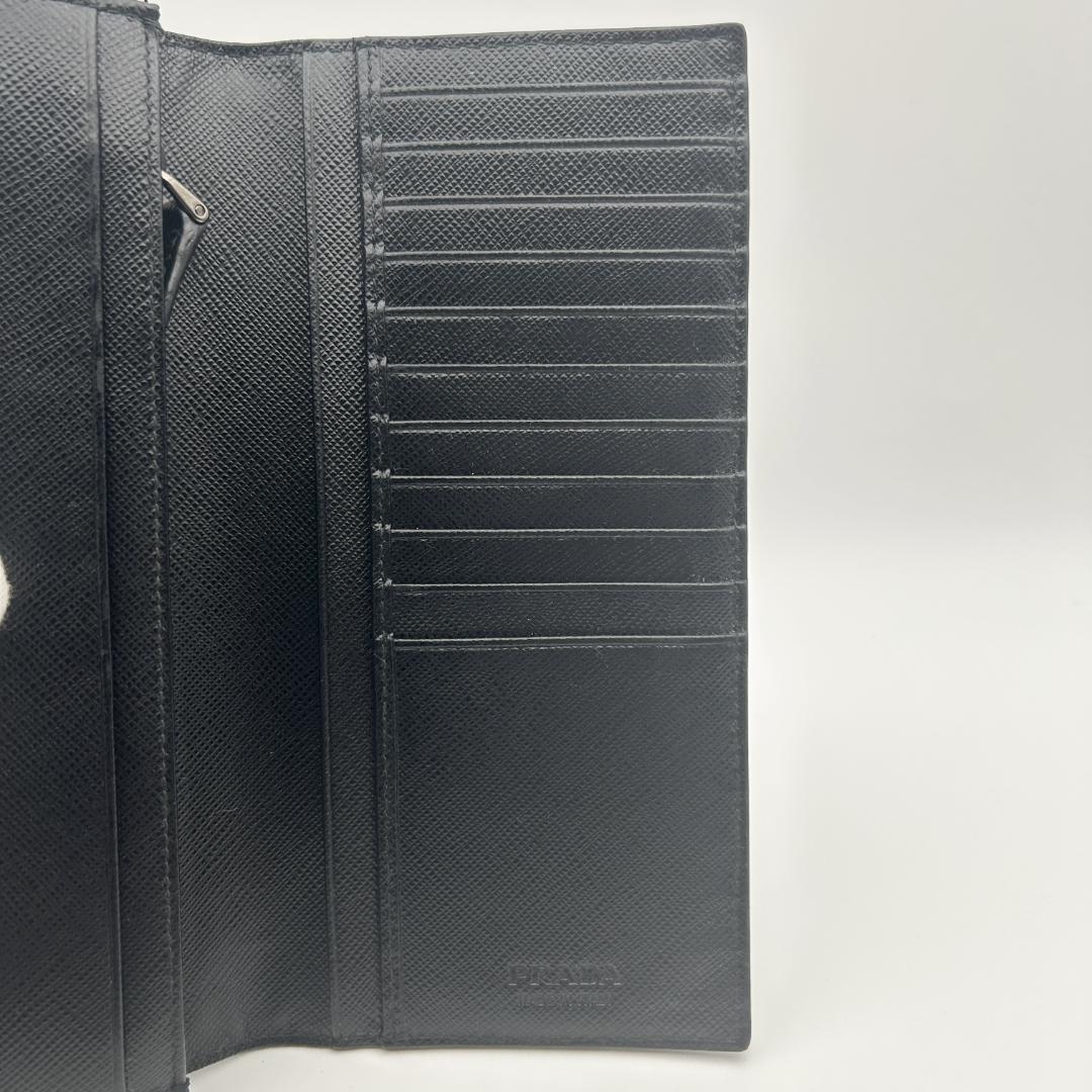 RFID搭載/極美品✨プラダ 長財布 サフィアーノレザー フラップ メタルロゴ