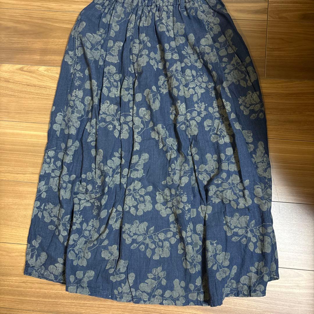 Bluetrickインディゴ花柄 ガーゼスカートインディゴ　スカート　クラシック