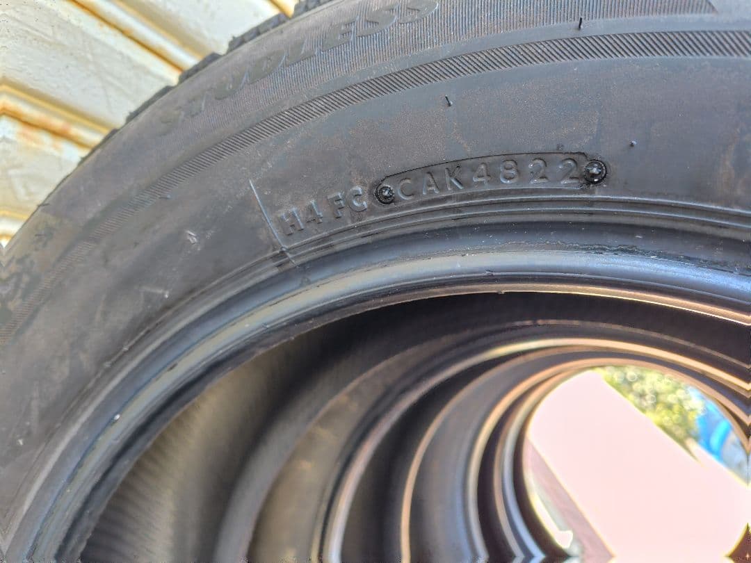 ブリザック VRX2 225/60R17 2022年製 残り溝7.5mm