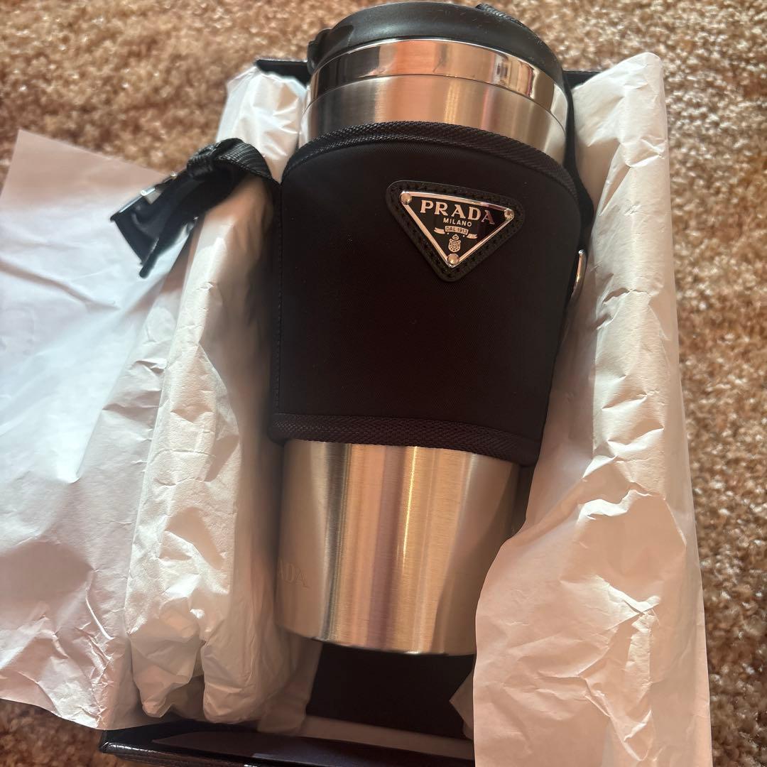 【新品未使用】PRADAのタンブラー