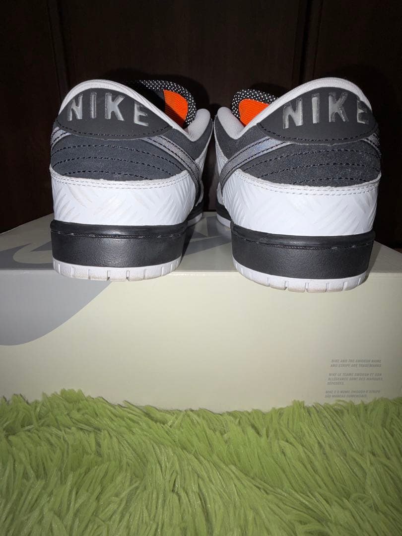 ・TIGHTBOOTH×NIKE SB DUNK LOW PRO QS