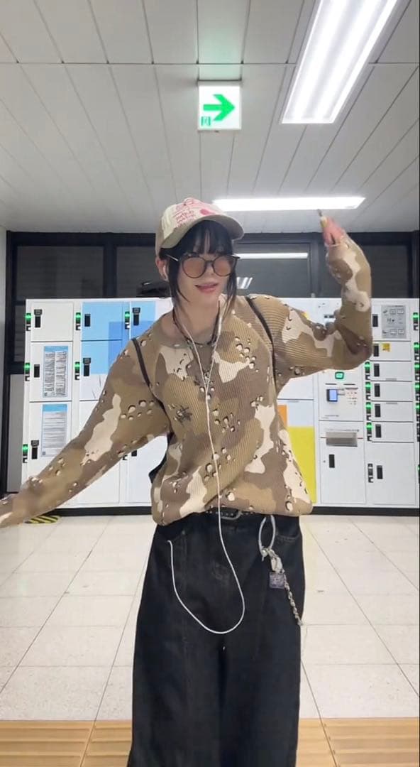 stussy サーマル