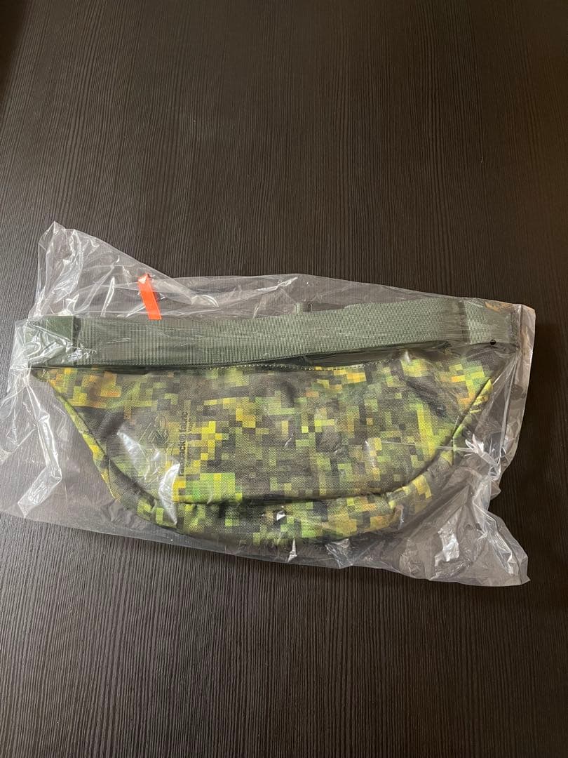 即完売品 APPLEBUM Waist Bag Pixel Camo