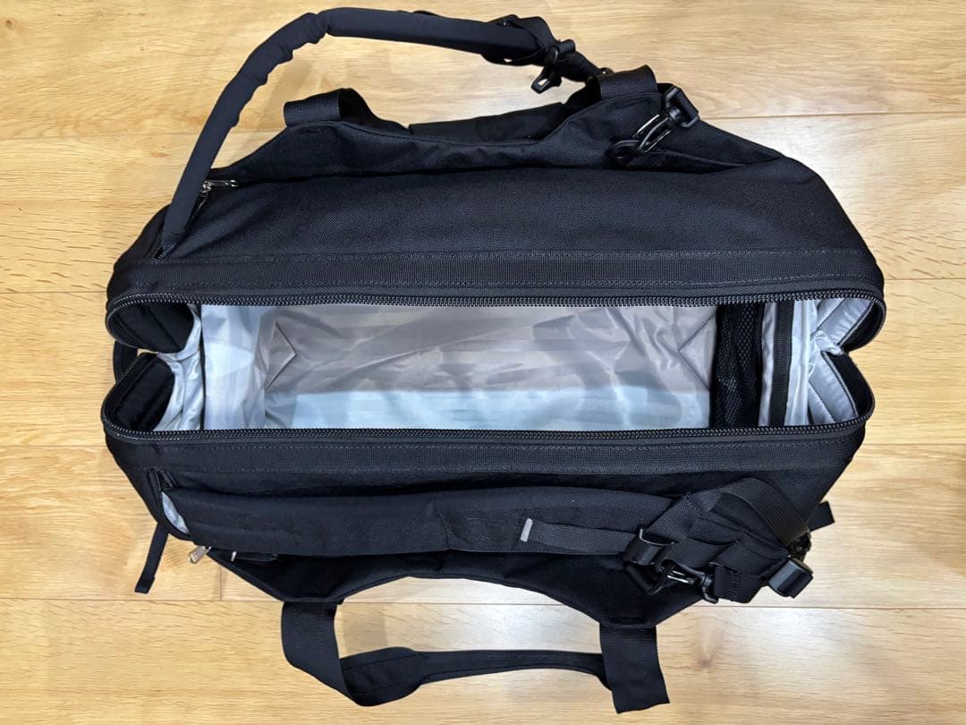 BACH DR. DUFFEL 30 ブラック