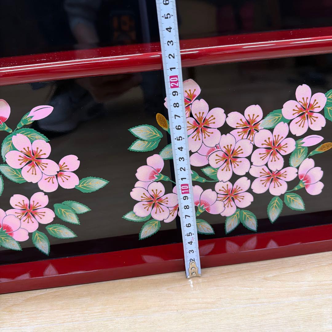 赤いひな祭り用飾り台 2段　桜模様　朱赤