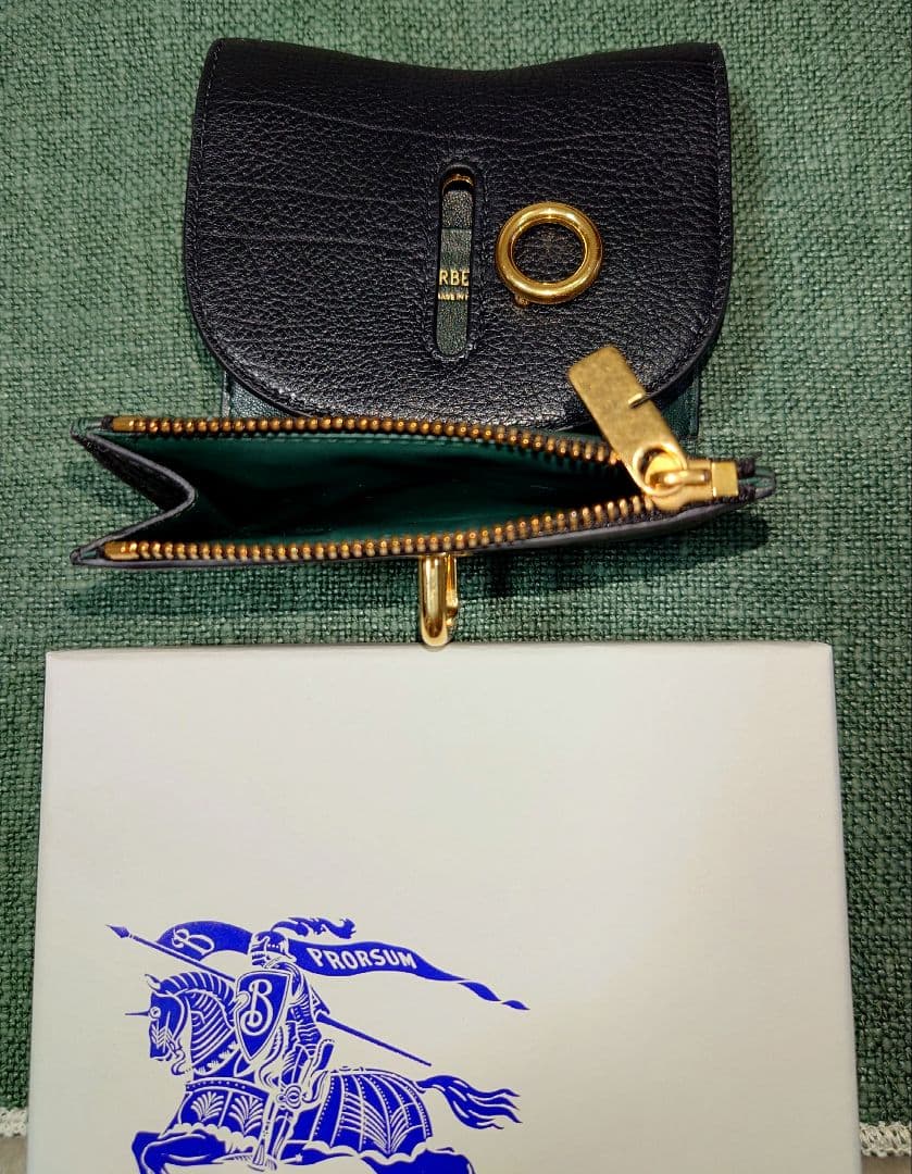 BURBERRY 三つ折り財布 ブラック