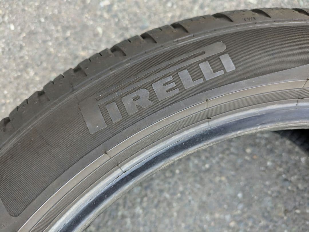 ピレリ　p8 fs プレミアム　215/45r17 23年製　バリ山①