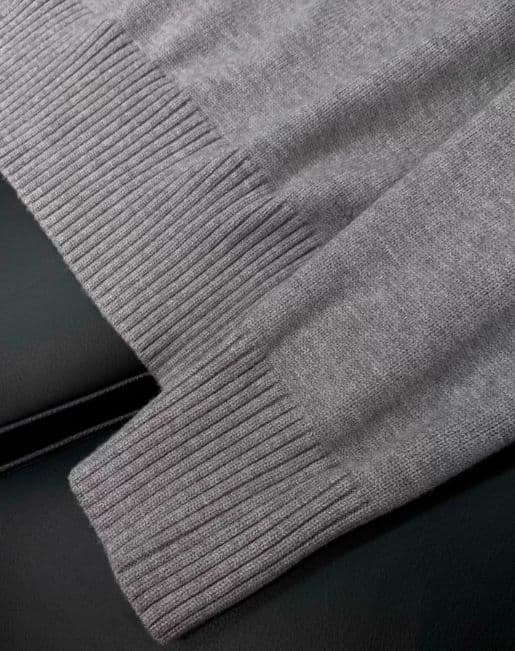 Ami Paris ami グレー ハート刺繍ニットユニセックス