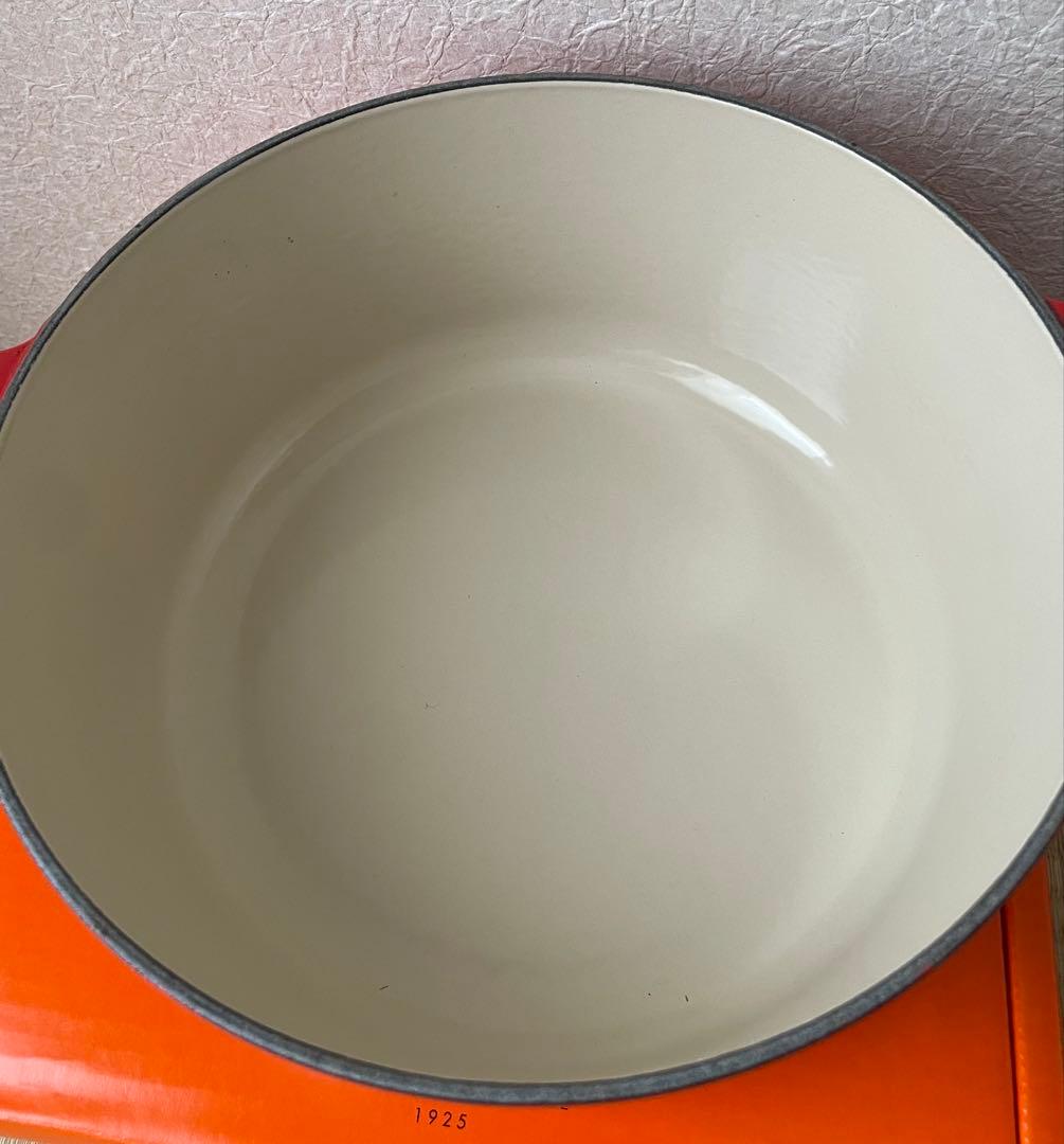 LE CREUSET ル・クルーゼ ココットロンド チリレッド 赤24cm 美品
