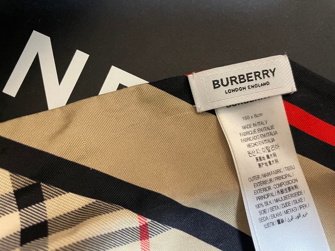 【本日限定】バーバリー　Burberry スキニー モンタージュ シルクスカーフ