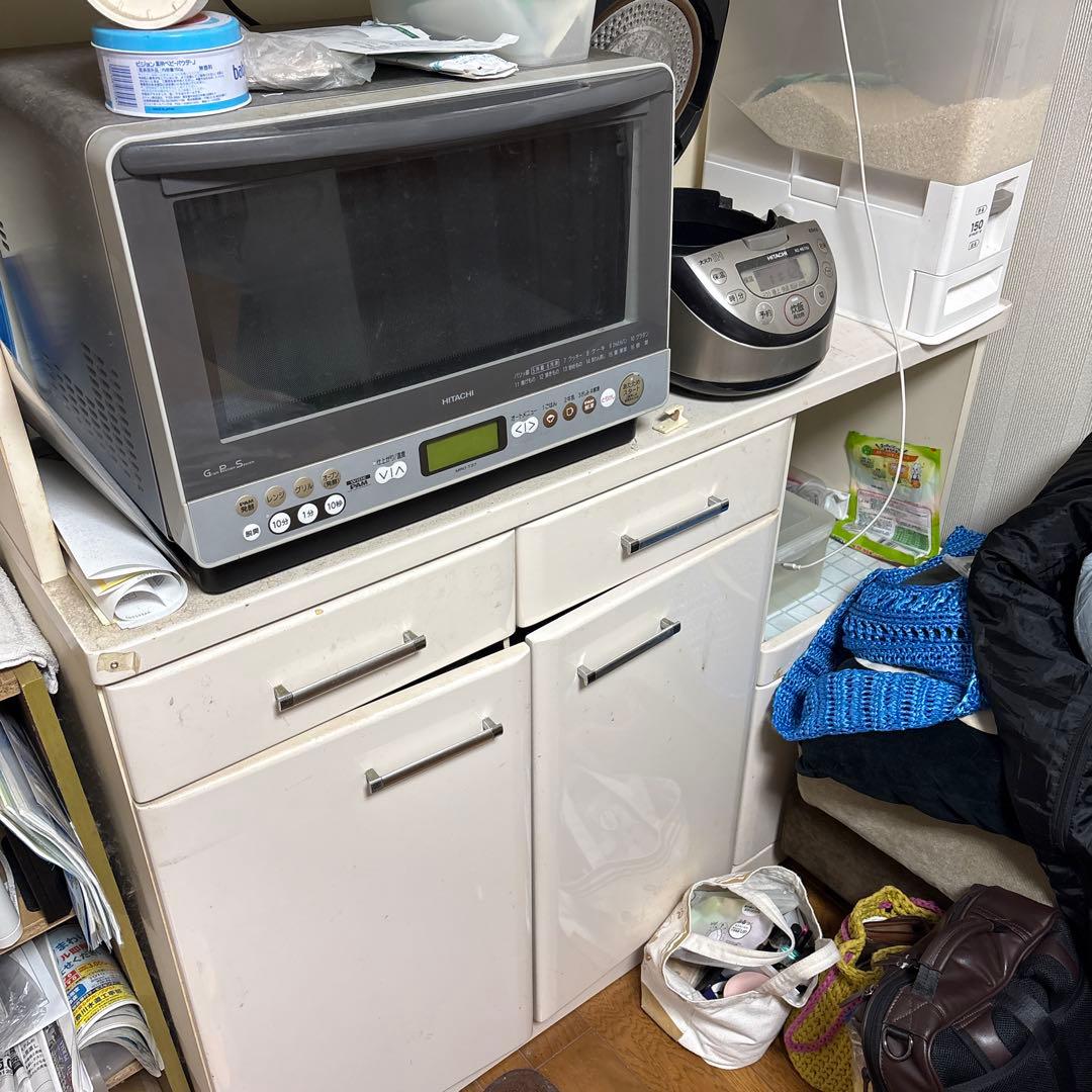 ホワイト木製食器棚 中型 ガラス扉付き