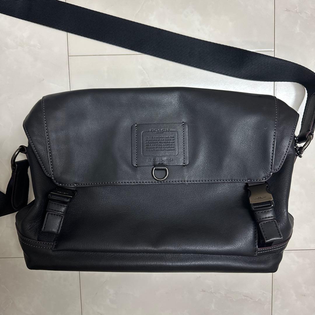コーチ　メッセンジャーバッグ