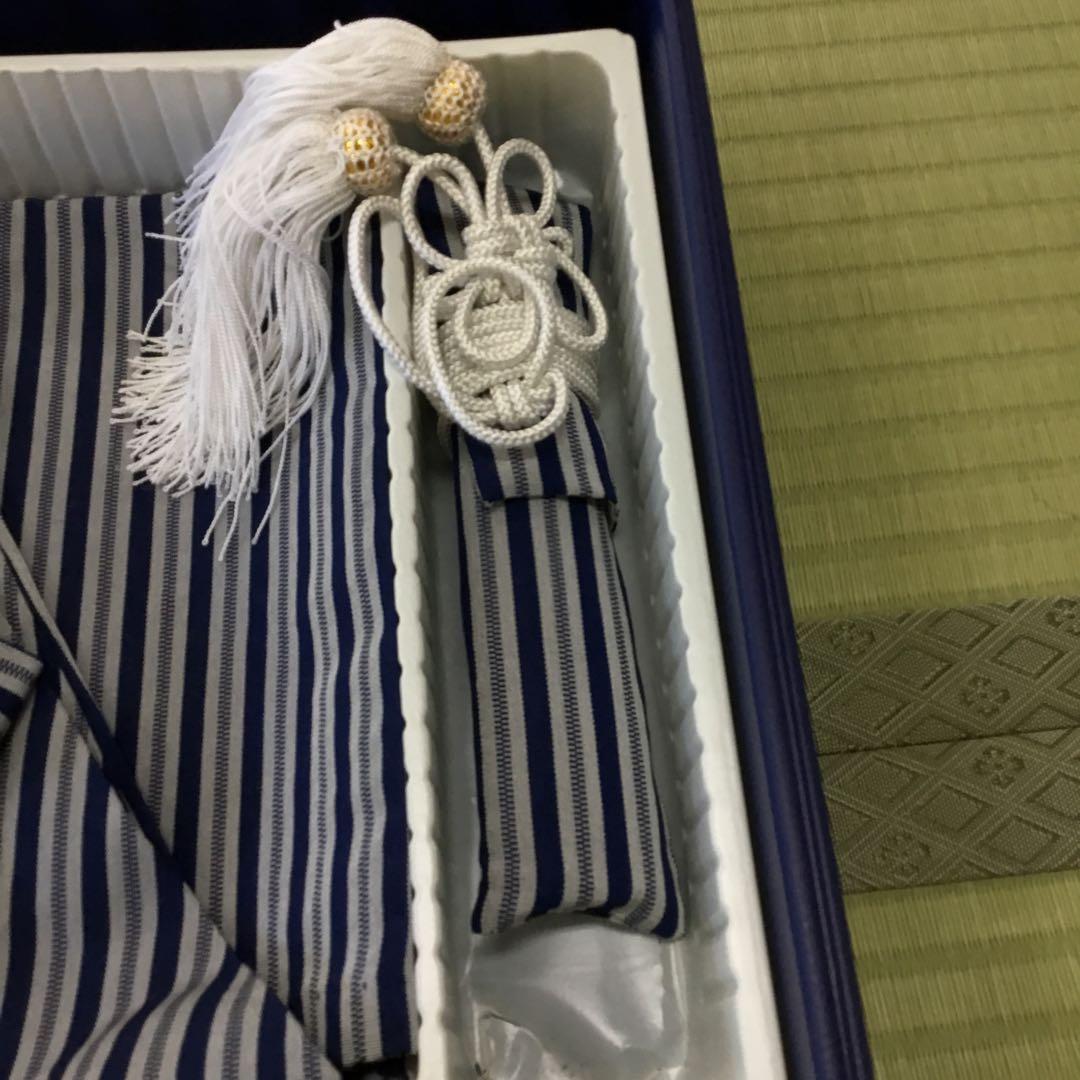 【新品未使用】七五三 5歳着物フルセット 兜柄　シミあり特価　白　紺ストライプ