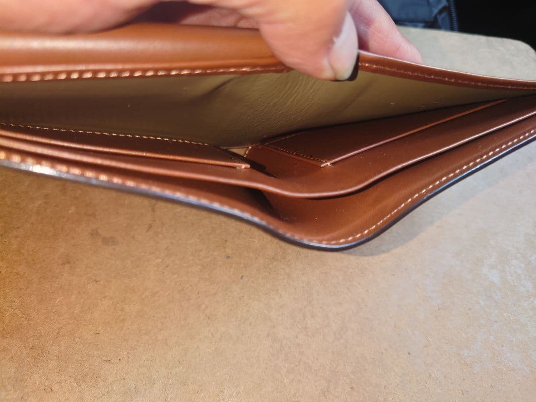 ココマイスター 折り財布