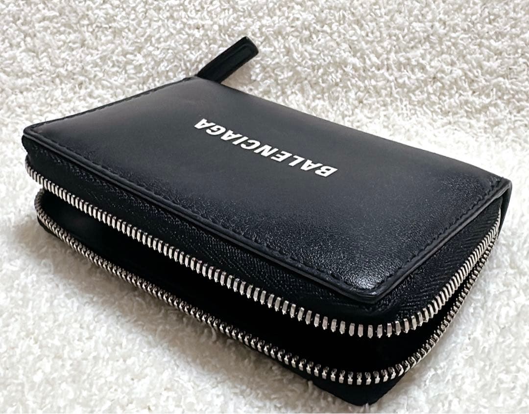 BALENCIAGA ケース　ラウンドジップ　ファスナー