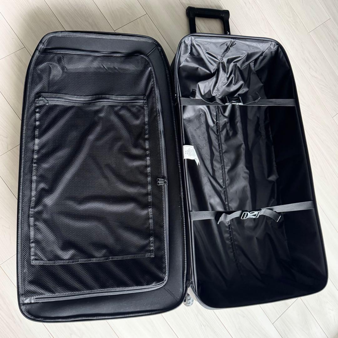 【OAKLEY 】大容量　オークリー　ブラック キャリーケース　美品