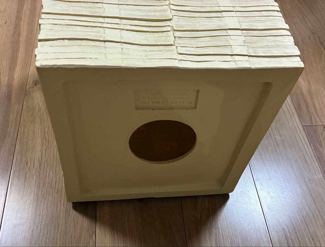 300万ドルの椅子　ロータリーヒロ社製　イースね